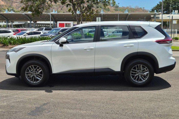 2026 Nissan X-TRAIL ST