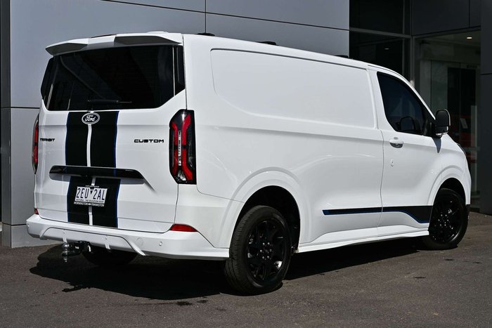 2024 Ford Transit Custom