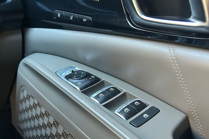 2024 Kia Carnival GT-Line
