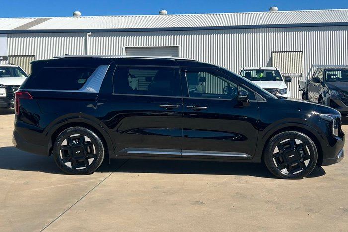 2024 Kia Carnival GT-Line