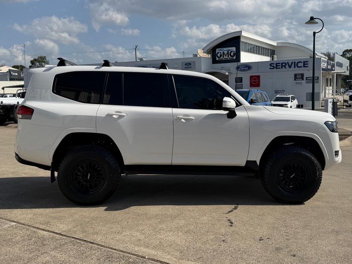 2025 Toyota Landcruiser GX
