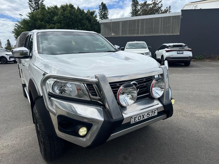 2015 Nissan Navara RX