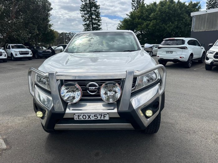 2015 Nissan Navara RX