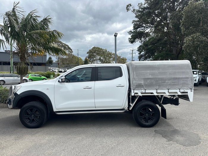 2015 Nissan Navara RX