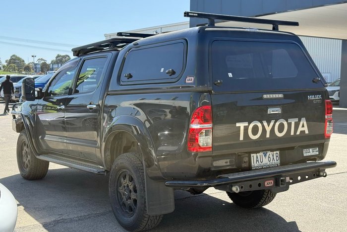 2013 Toyota Hilux SR5