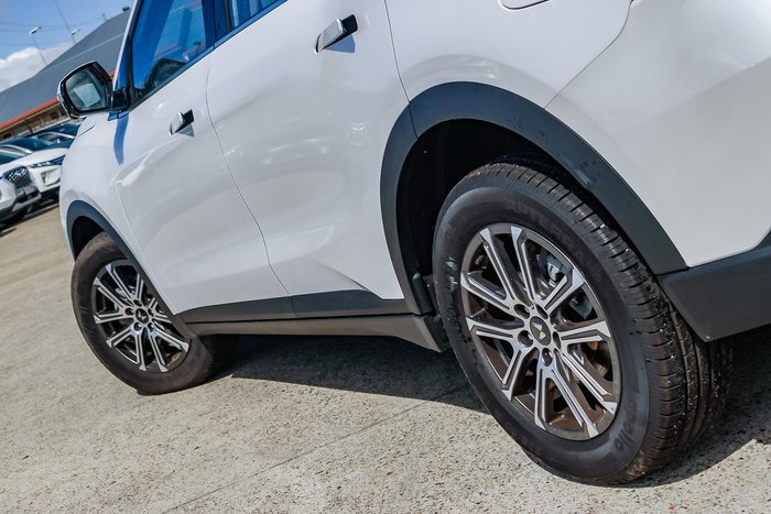 2025 Mahindra XUV700