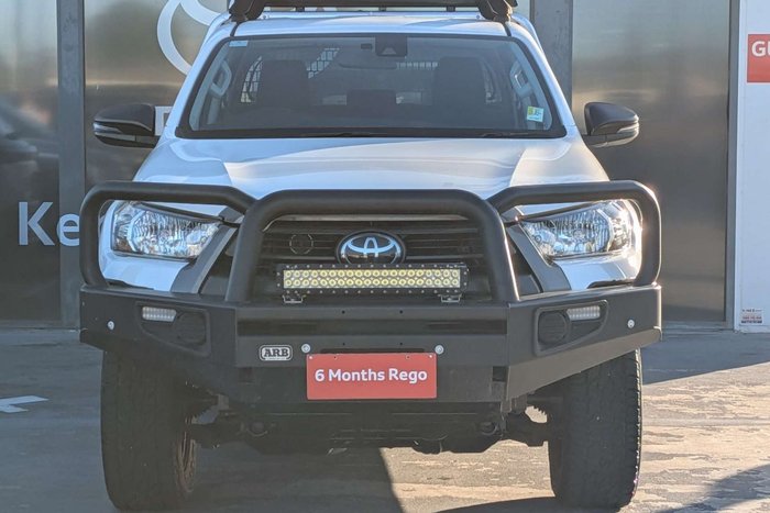 2022 Toyota Hilux SR