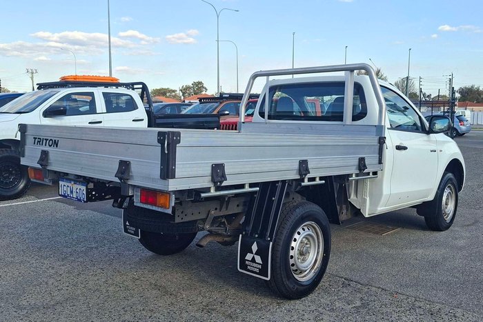 2016 Mitsubishi Triton