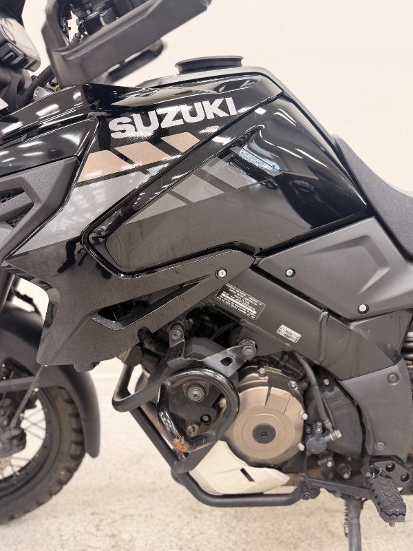 2020 Suzuki V-STROM 1050XT (DL1050RC) Black