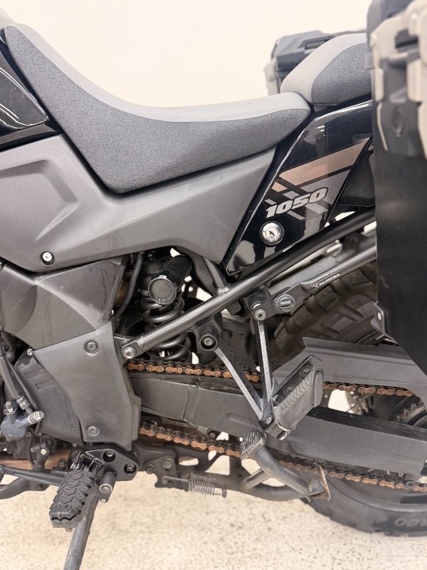 2020 Suzuki V-STROM 1050XT (DL1050RC) Black