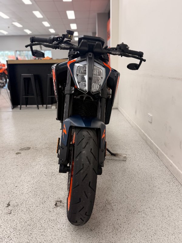 2023 Ktm 890 DUKE R