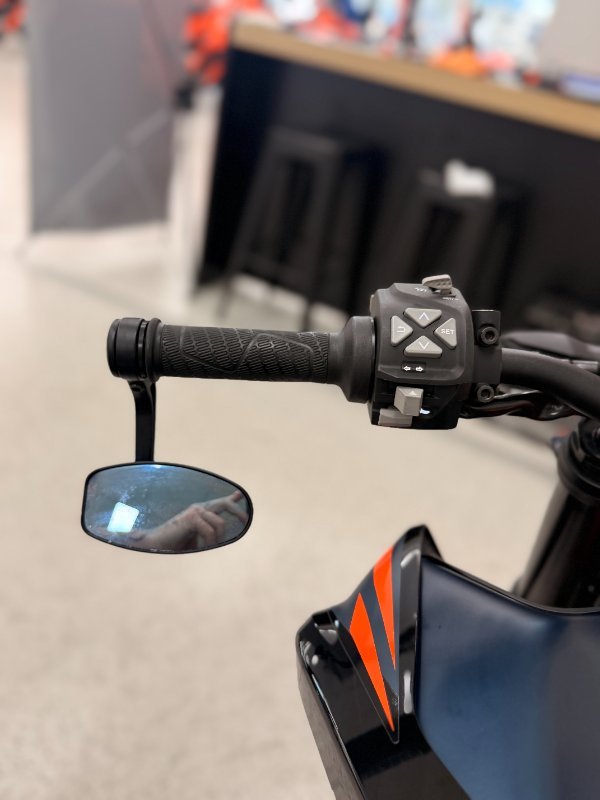 2023 Ktm 890 DUKE R Orange
