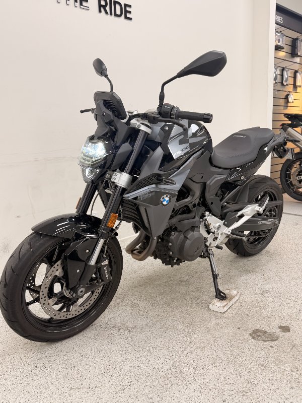 2024 BMW Motorrad F 900 R Black