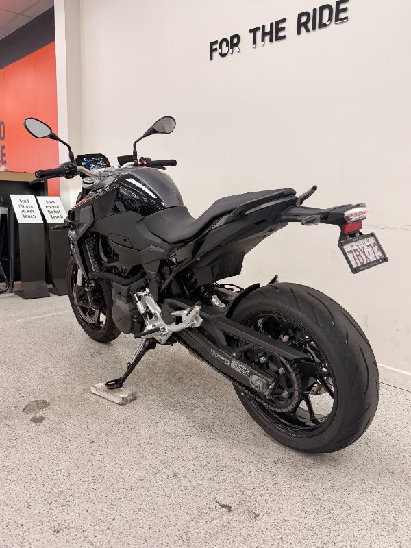 2024 BMW Motorrad F 900 R Black