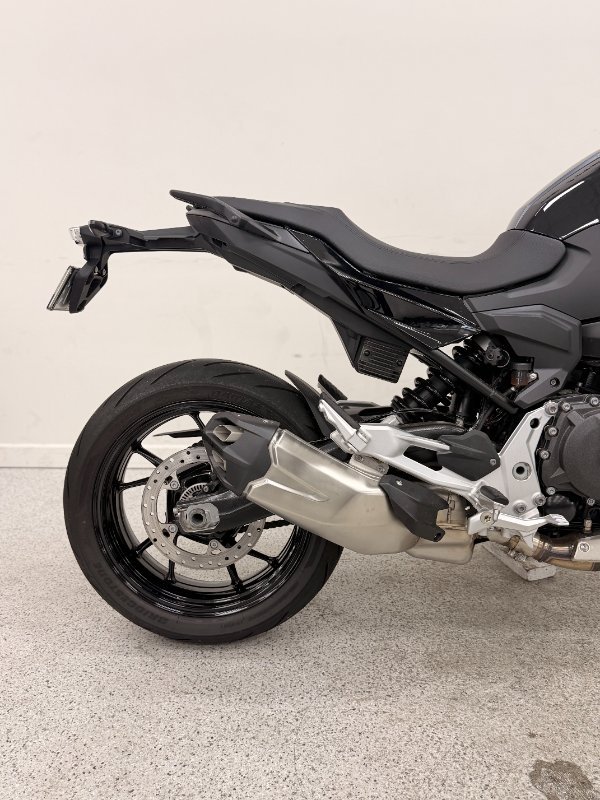 2024 BMW Motorrad F 900 R Black