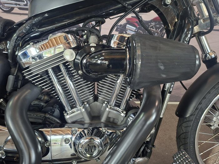 2013 Harley-Davidson Seventy-Two (XL1200V)