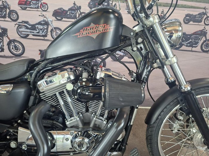 2013 Harley-Davidson Seventy-Two (XL1200V)