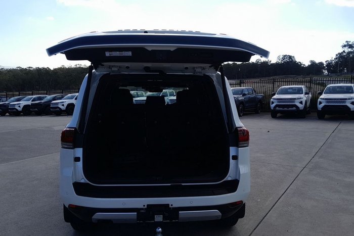 2025 Toyota Landcruiser GR Sport
