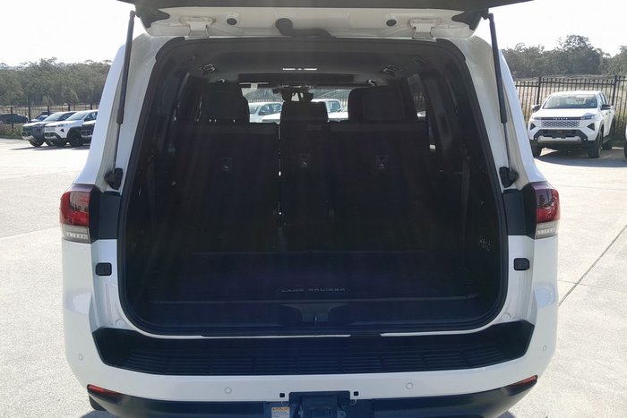 2022 Toyota Landcruiser VX