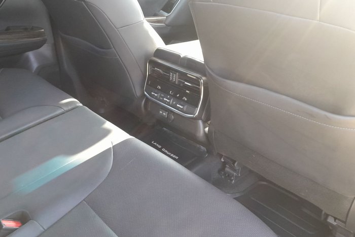 2022 Toyota Landcruiser VX