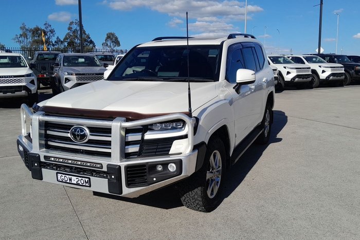 2022 Toyota Landcruiser VX