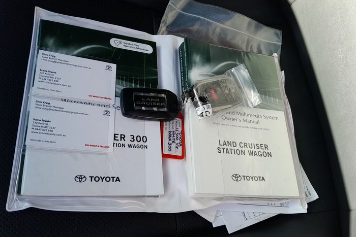 2022 Toyota Landcruiser VX