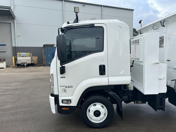 2020 Isuzu F Series