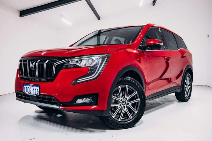 2023 Mahindra XUV700 AX7L