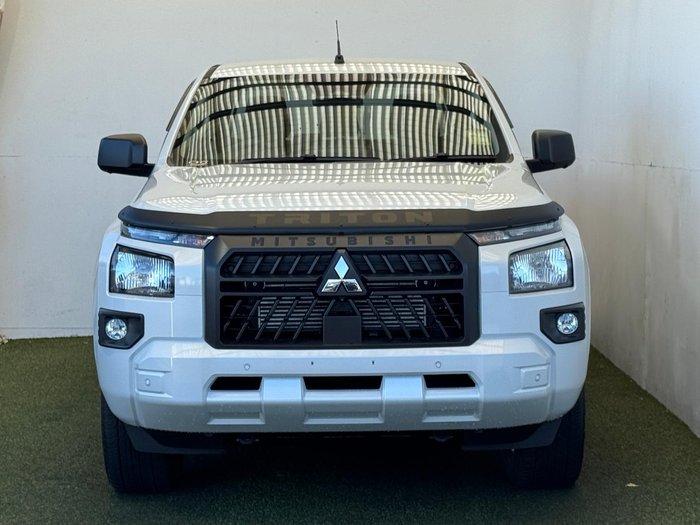 2025 Mitsubishi Triton GLX-R