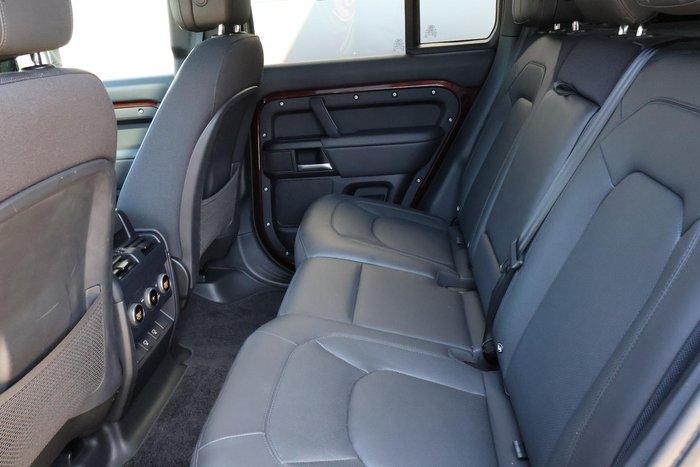 2024 Land Rover Defender 110 D350 Sedona Edition