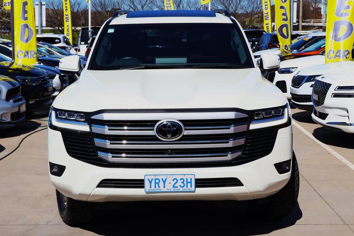 2023 Toyota Landcruiser VX