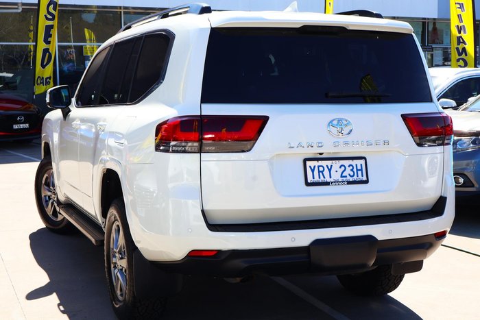 2023 Toyota Landcruiser VX