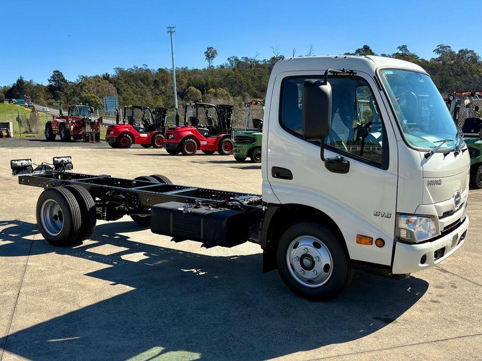 2025 Hino 300 Series