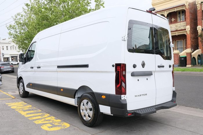 2026 Renault Master