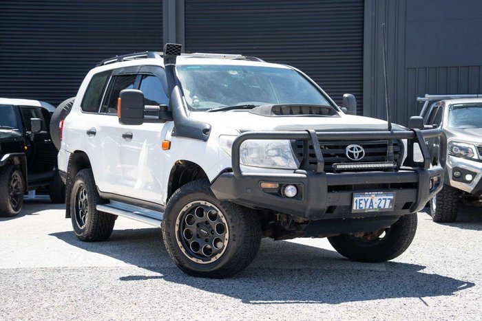 2013 Toyota Landcruiser