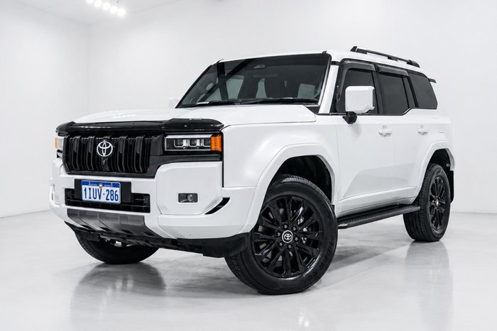 2025 Toyota Landcruiser Prado