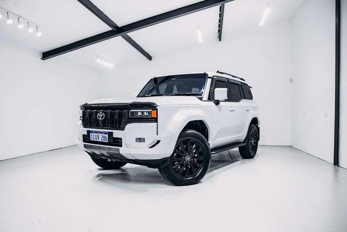 2025 Toyota Landcruiser Prado VX