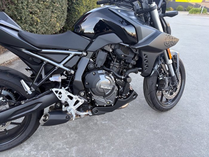 2023 Suzuki GSX-8S Black
