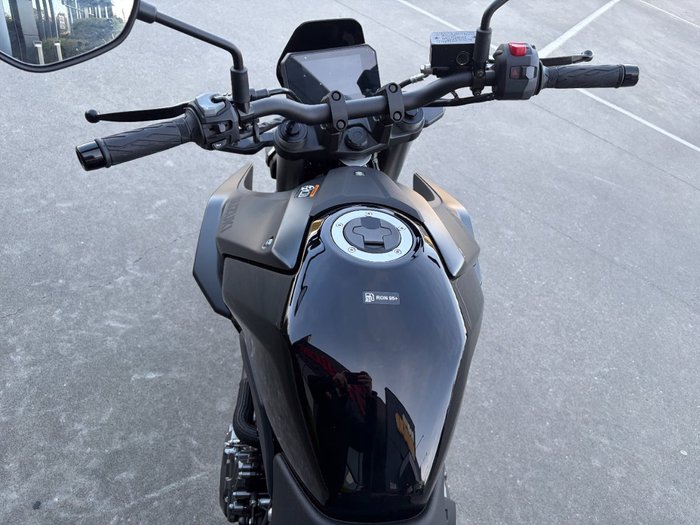 2023 Suzuki GSX-8S Black