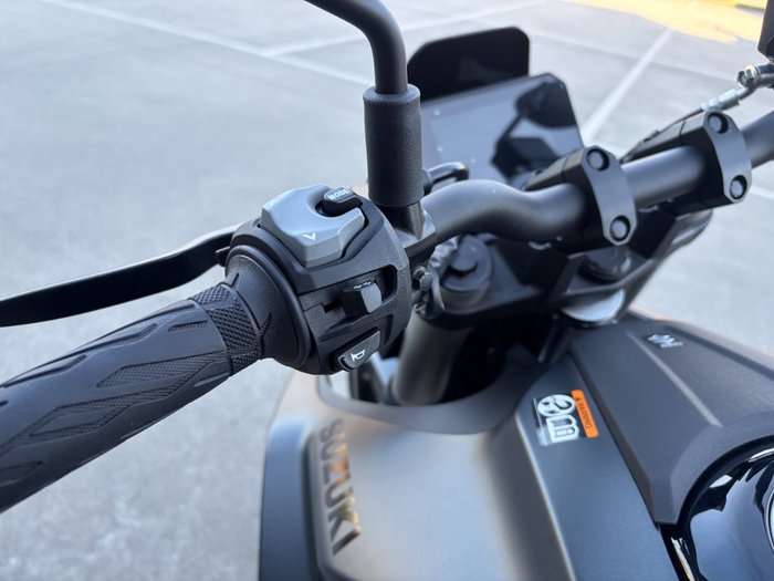 2023 Suzuki GSX-8S Black