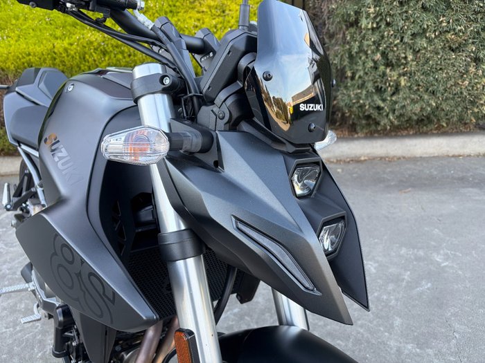 2023 Suzuki GSX-8S Black