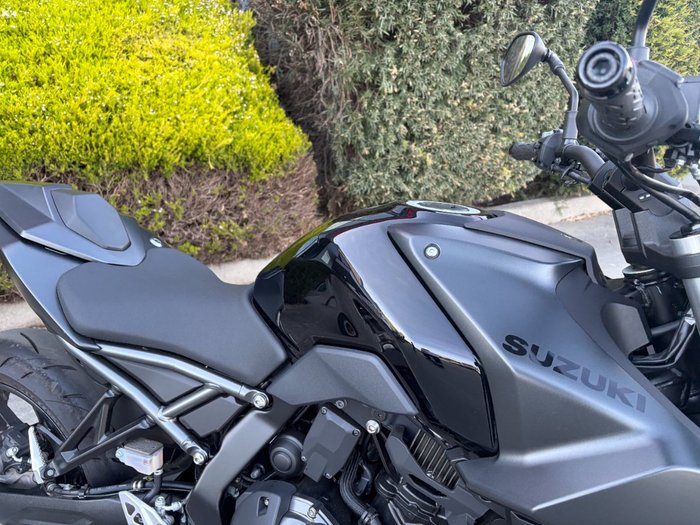 2023 Suzuki GSX-8S Black