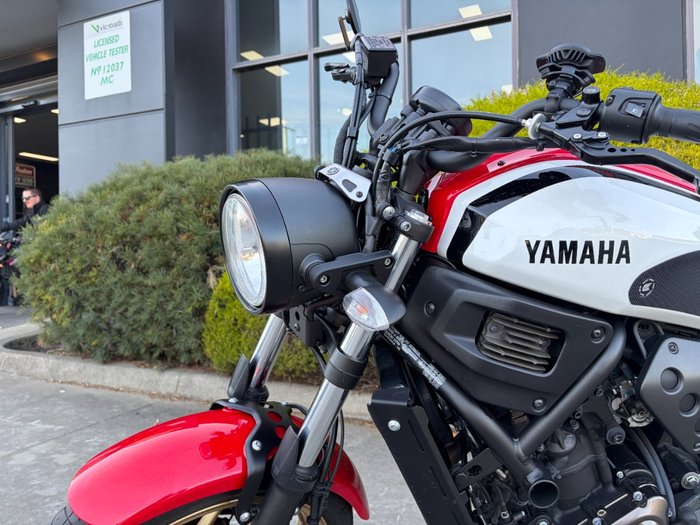 2021 Yamaha XSR700 White