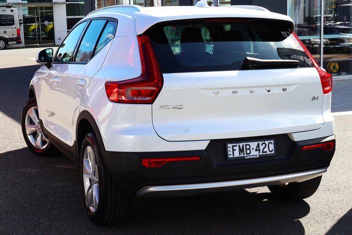 2024 Volvo XC40 Plus B4