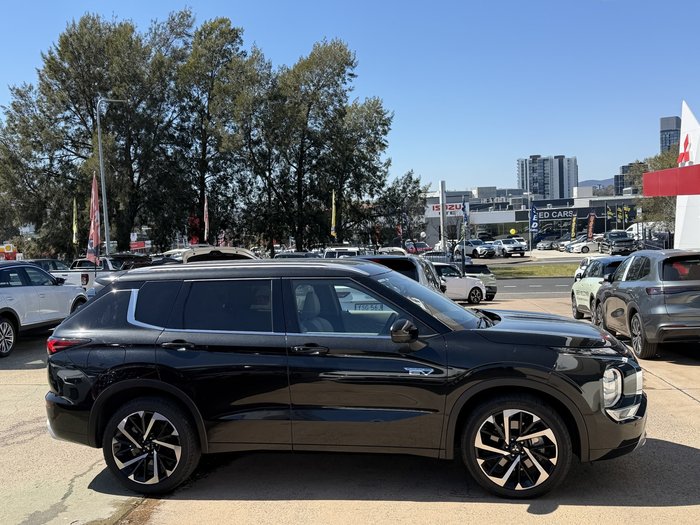 2023 Mitsubishi Outlander PHEV Exceed