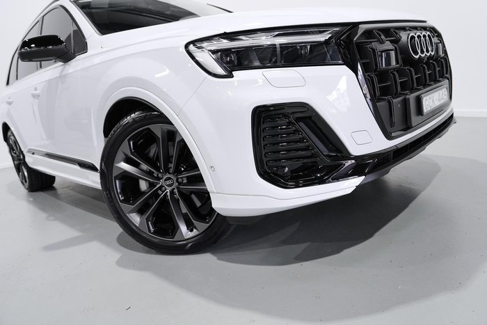 2025 Audi Q7 45 TFSI