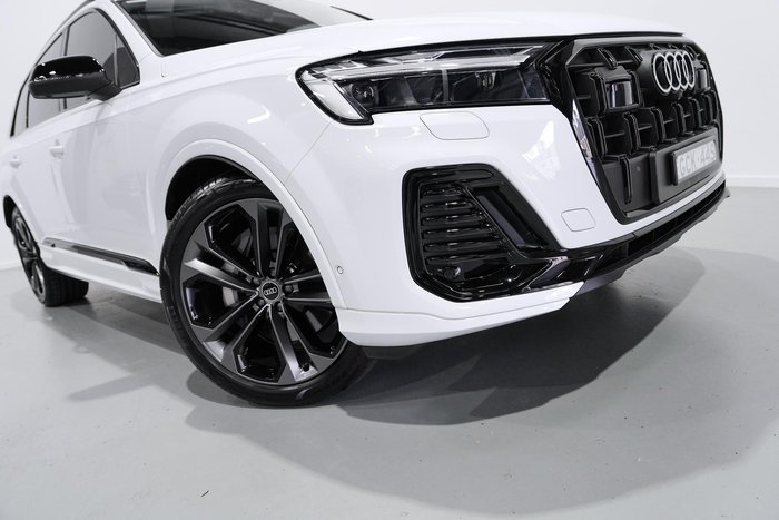 2025 Audi Q7 45 TFSI