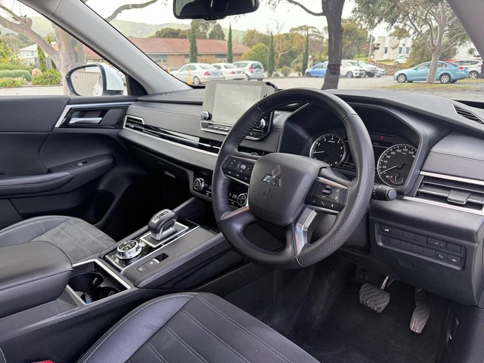2023 Mitsubishi Outlander Aspire