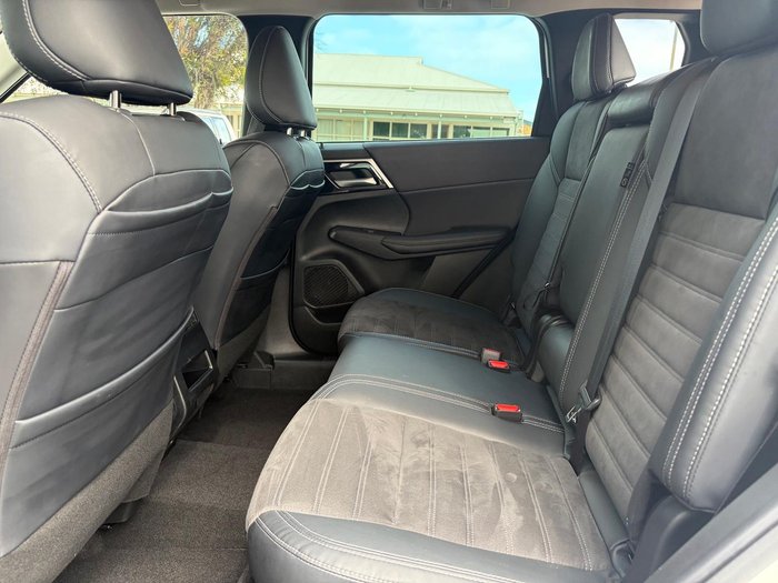 2023 Mitsubishi Outlander Aspire
