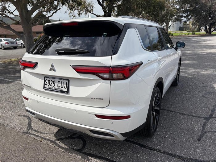 2023 Mitsubishi Outlander Aspire